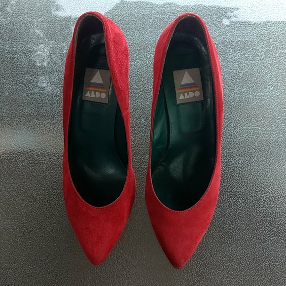 Vintage Aldo red suede pumps - Picture 4 of 5